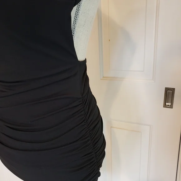 Black Low back Dress with Side Ruching - Picture 7 of 8